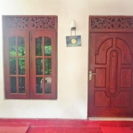 Senith Guest House Мириса Екстериор снимка