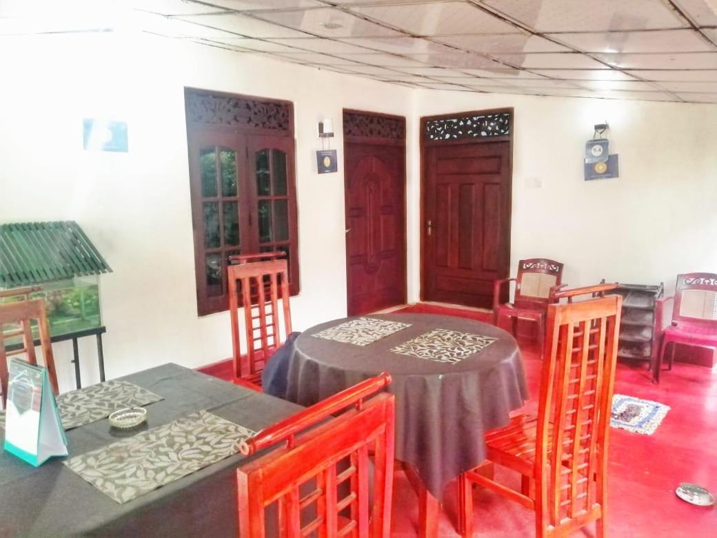 Senith Guest House Мириса Екстериор снимка