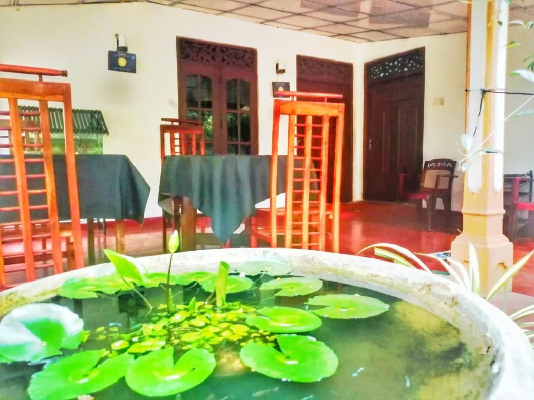 Senith Guest House Мириса Екстериор снимка
