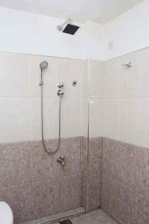Senith Guest House Мириса Екстериор снимка