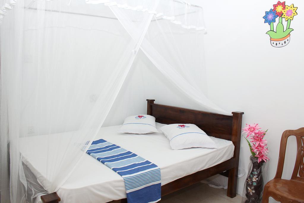 Senith Guest House Мириса Екстериор снимка