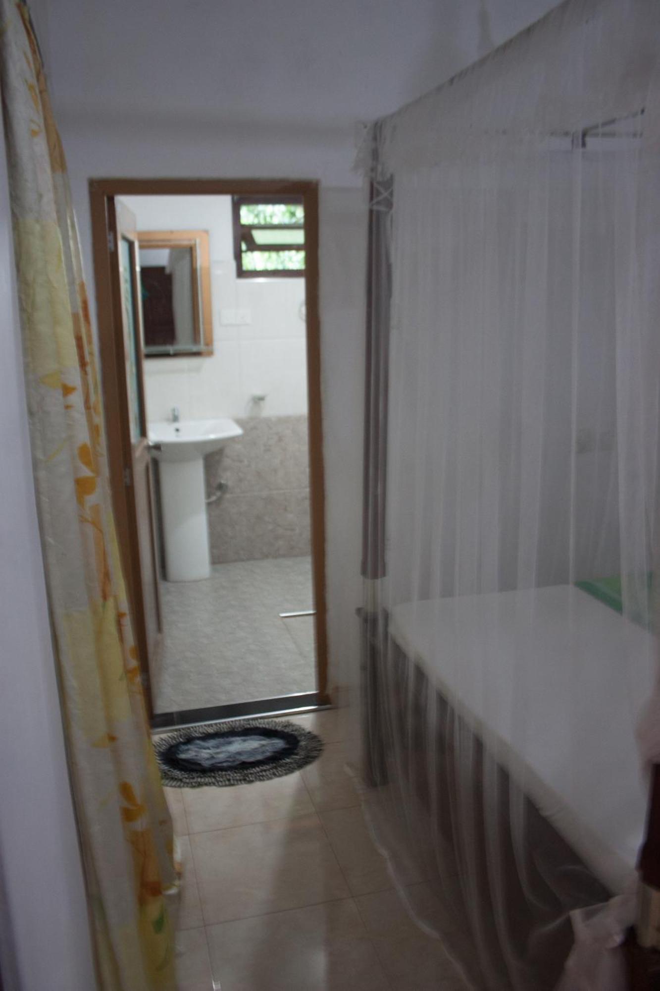 Senith Guest House Мириса Екстериор снимка
