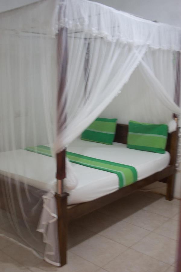 Senith Guest House Мириса Екстериор снимка
