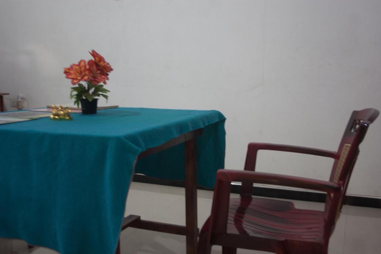 Senith Guest House Мириса Екстериор снимка