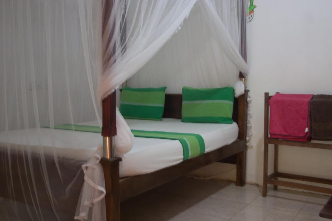Senith Guest House Мириса Екстериор снимка