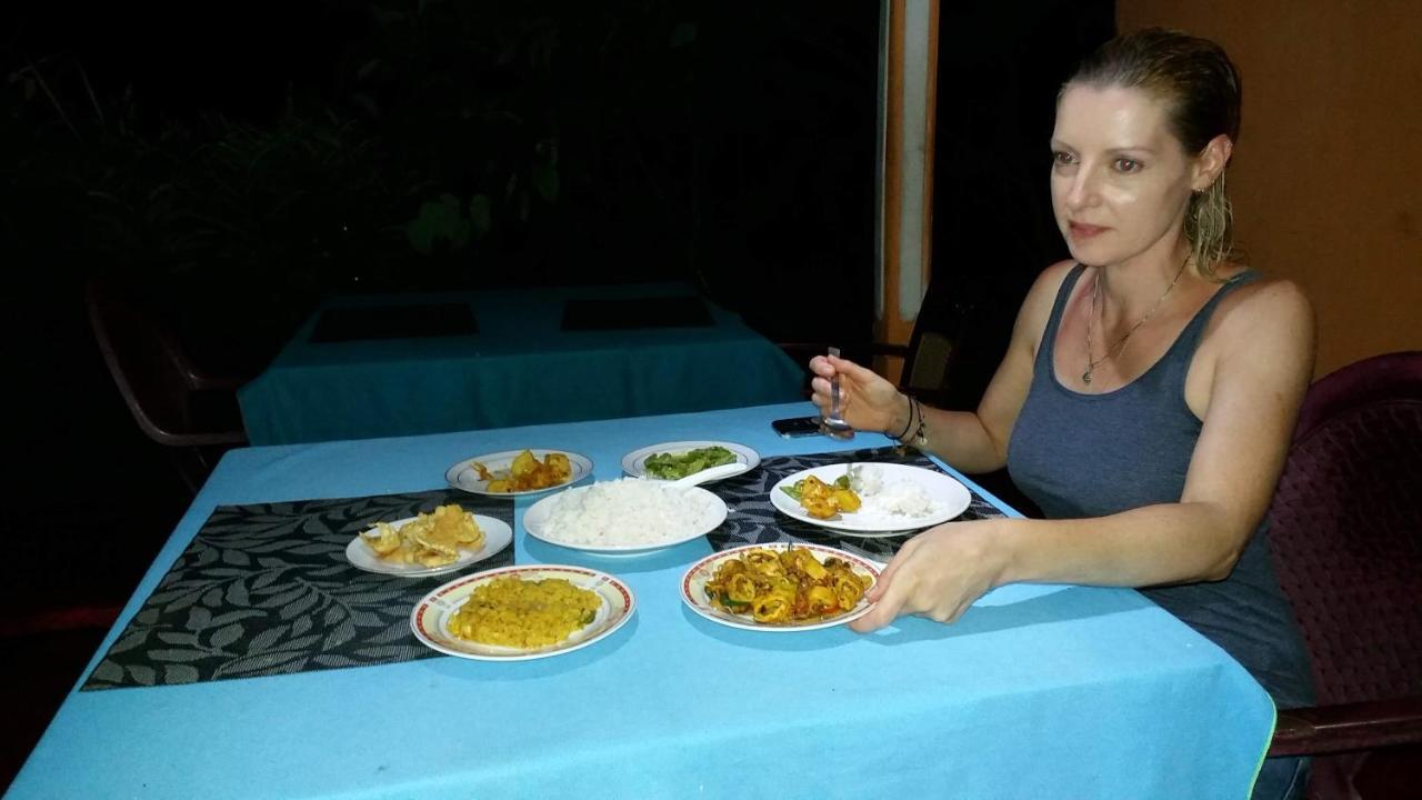 Senith Guest House Мириса Екстериор снимка
